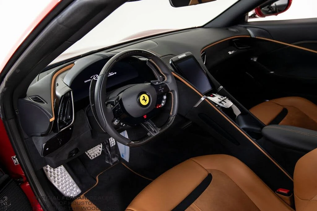 2025 Ferrari Roma Spider - Image 4 of 31
