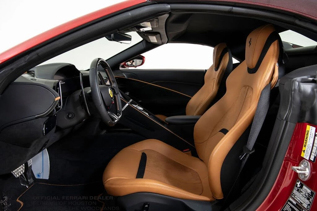 2025 Ferrari Roma Spider - Image 5 of 31
