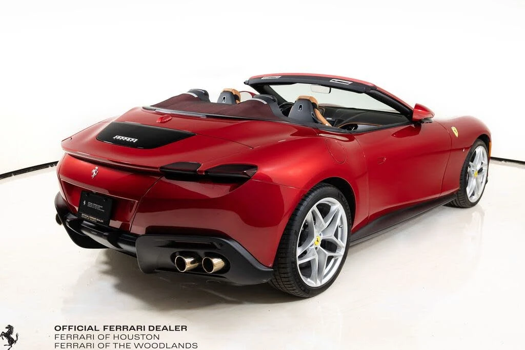 2025 Ferrari Roma Spider - Image 7 of 31