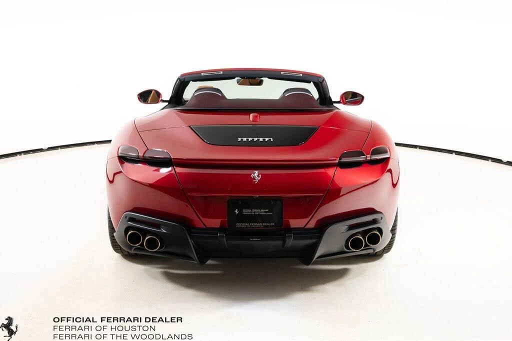 2025 Ferrari Roma Spider - Image 10 of 31