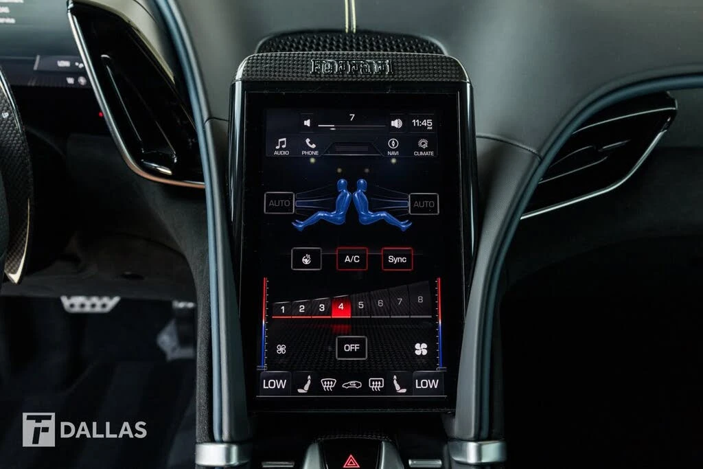 2025 Ferrari Roma Spider - Image 27 of 31