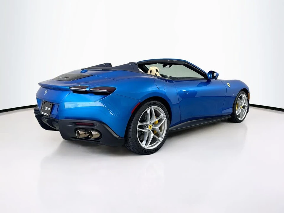 2025 Ferrari Roma Spider - Image 7 of 7