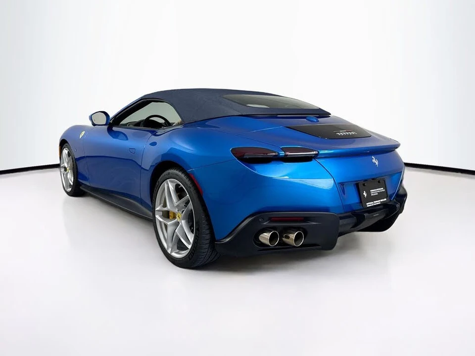 2025 Ferrari Roma Spider - Image 5 of 6
