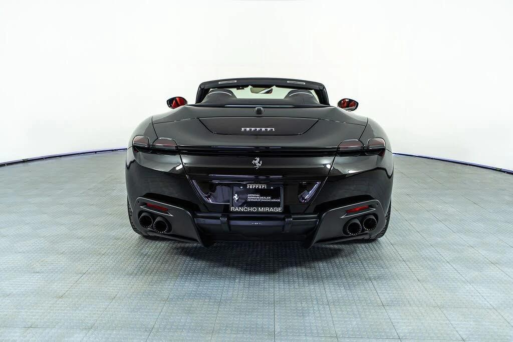 2025 Ferrari Roma Spider - Image 8 of 31