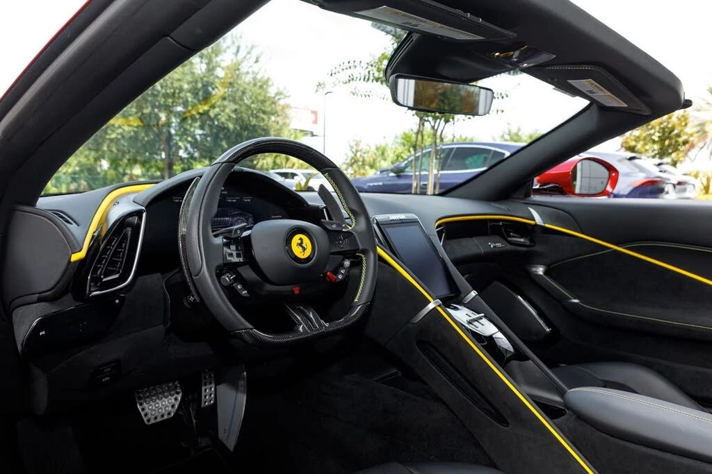 2025 Ferrari Roma Spider - Image 9 of 31