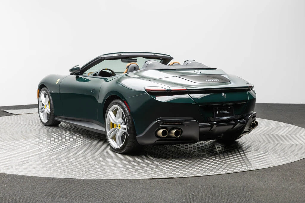2025 Ferrari Roma Spider - Image 3 of 31
