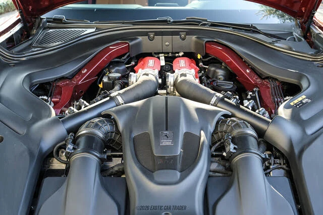 2025 Ferrari Roma Spider - Image 24 of 31
