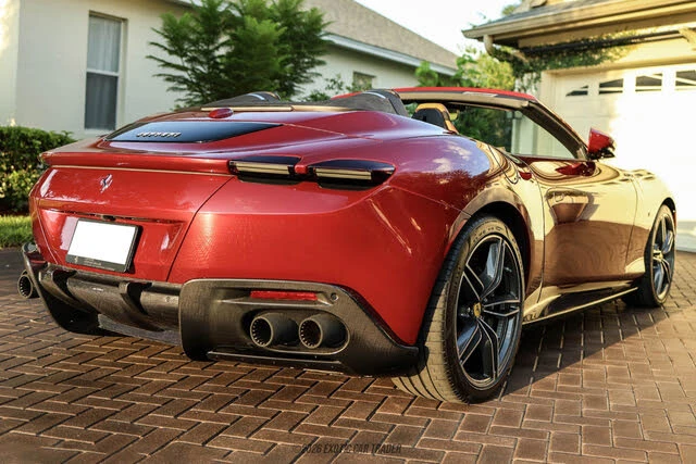 2025 Ferrari Roma Spider - Image 8 of 31