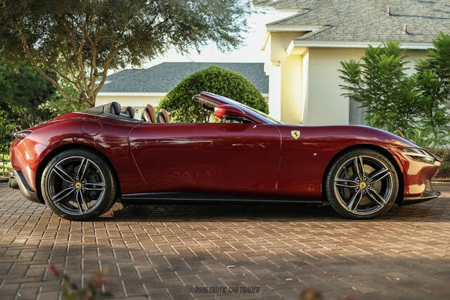 2025 Ferrari Roma Spider - Image 9 of 31