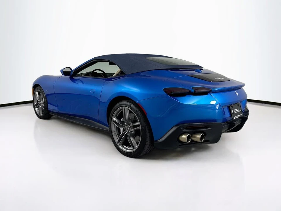 2025 Ferrari Roma Spider - Image 5 of 6