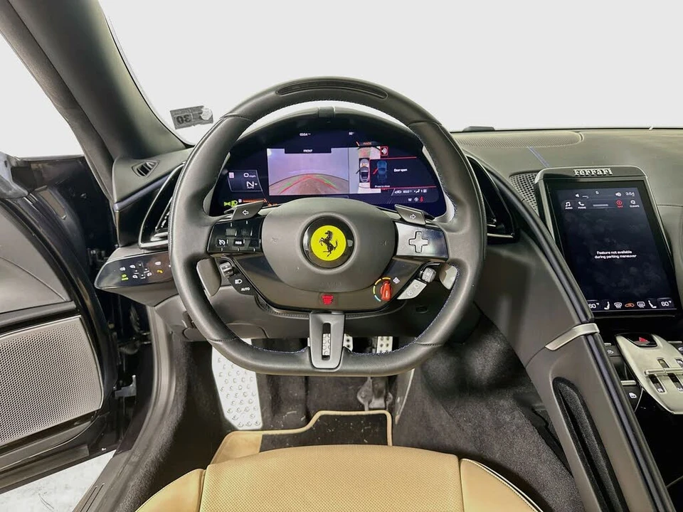 2025 Ferrari Roma Spider - Image 16 of 31