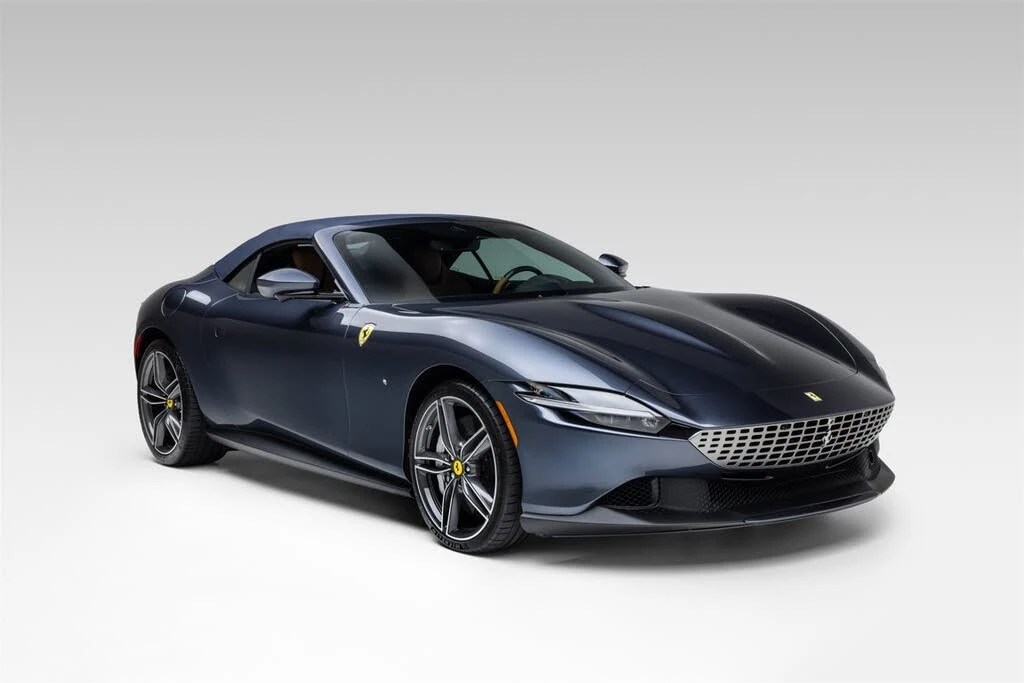2025 Ferrari Roma Spider - Image 11 of 31