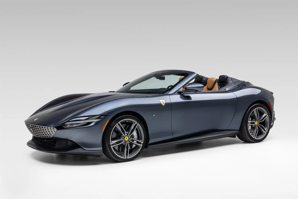 2025 Ferrari Roma Spider - Image 2 of 31