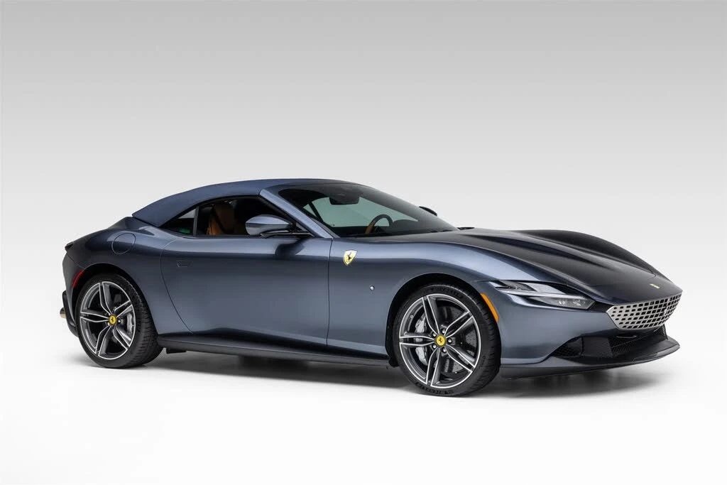 2025 Ferrari Roma Spider - Image 10 of 31