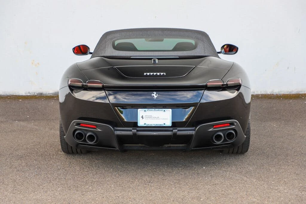 2025 Ferrari Roma Spider - Image 31 of 31