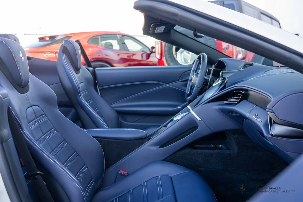 2025 Ferrari Roma Spider - Image 22 of 27