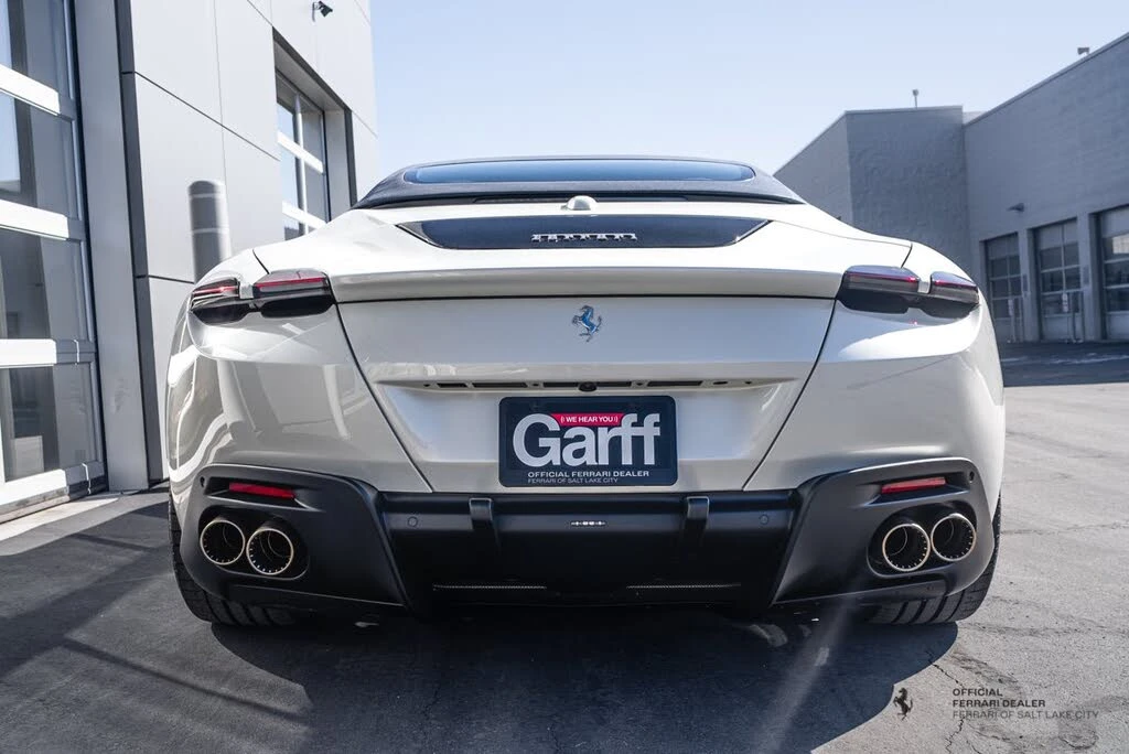 2025 Ferrari Roma Spider - Image 7 of 27