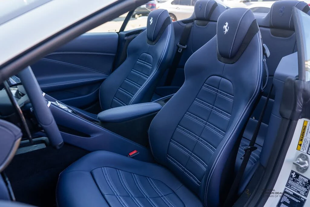 2025 Ferrari Roma Spider - Image 24 of 27
