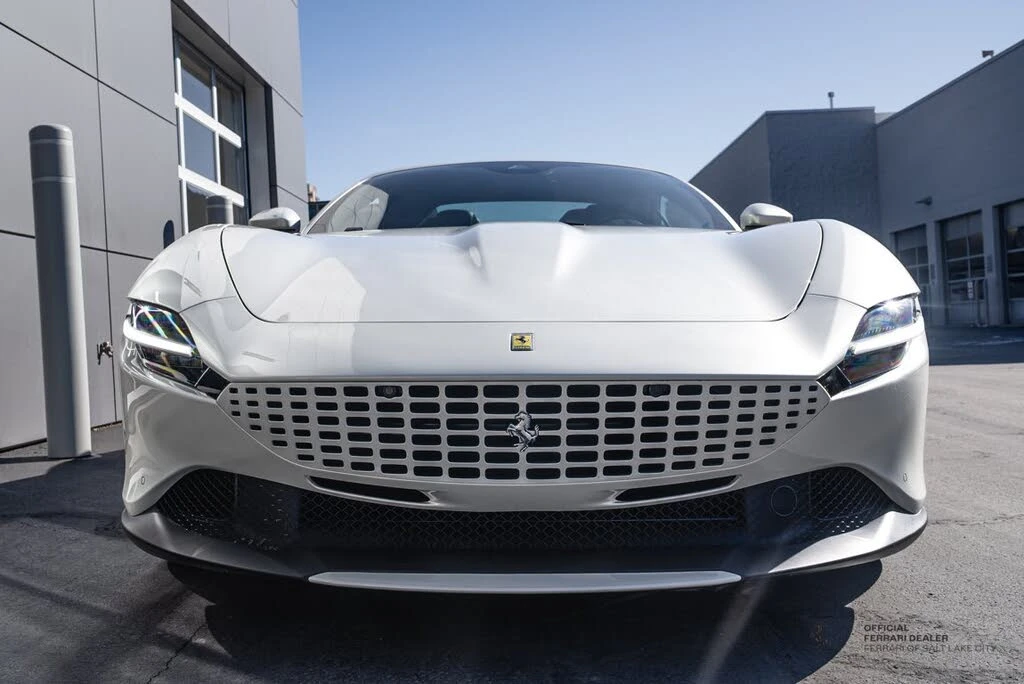 2025 Ferrari Roma Spider - Image 2 of 27