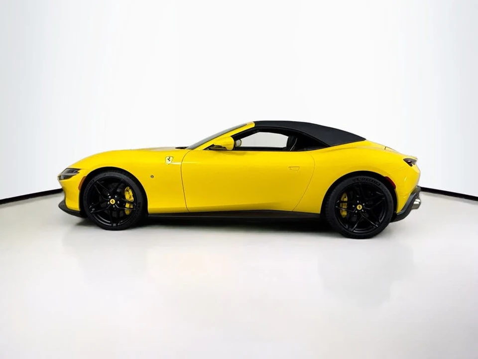 2025 Ferrari Roma Spider - Image 4 of 6
