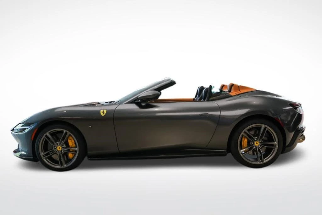 2025 Ferrari Roma Spider - Image 2 of 31