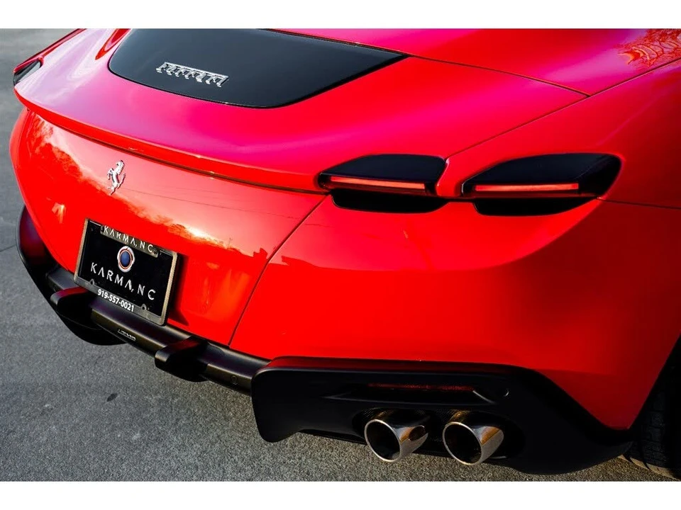 2025 Ferrari Roma Spider - Image 27 of 31