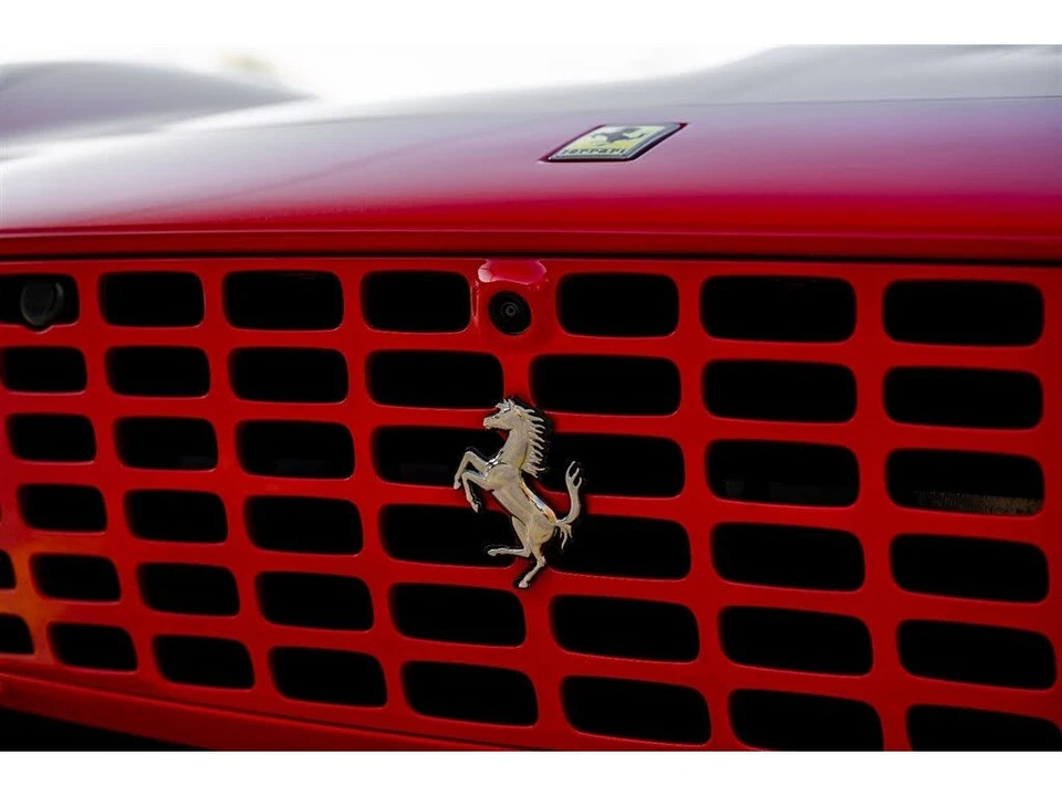 2025 Ferrari Roma Spider - Image 14 of 31