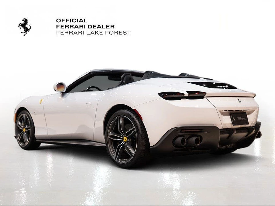 2025 Ferrari Roma Spider - Image 2 of 31
