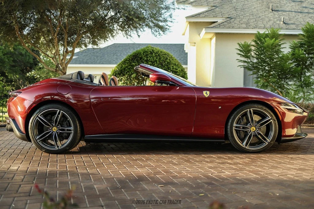 2025 Ferrari Roma Spider - Image 9 of 24
