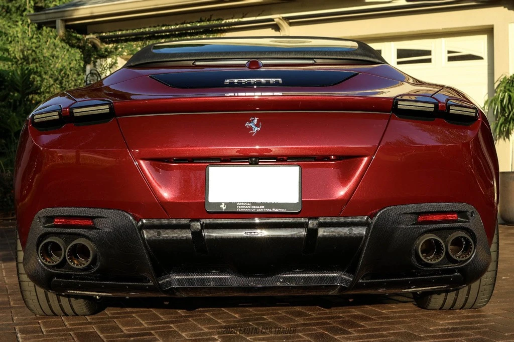 2025 Ferrari Roma Spider - Image 7 of 24