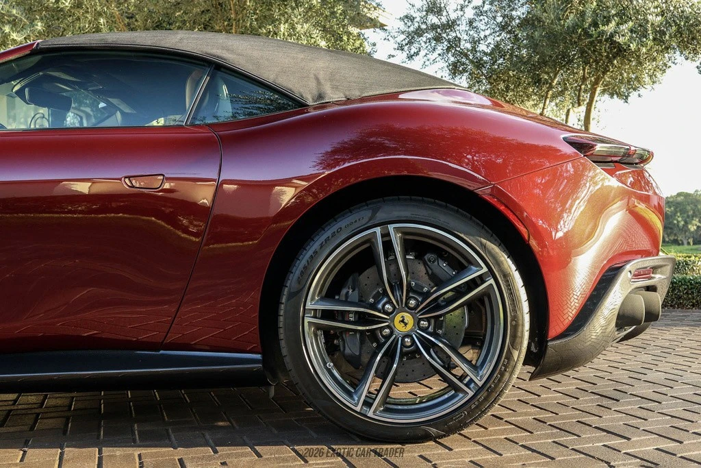 2025 Ferrari Roma Spider - Image 5 of 24