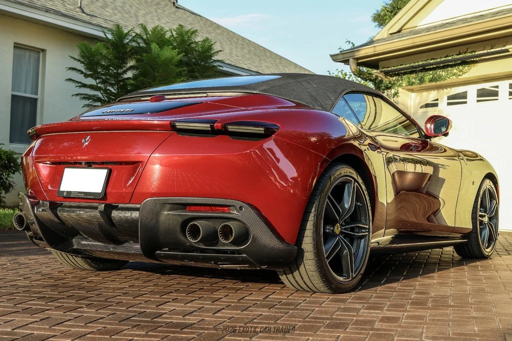 2025 Ferrari Roma Spider - Image 19 of 24