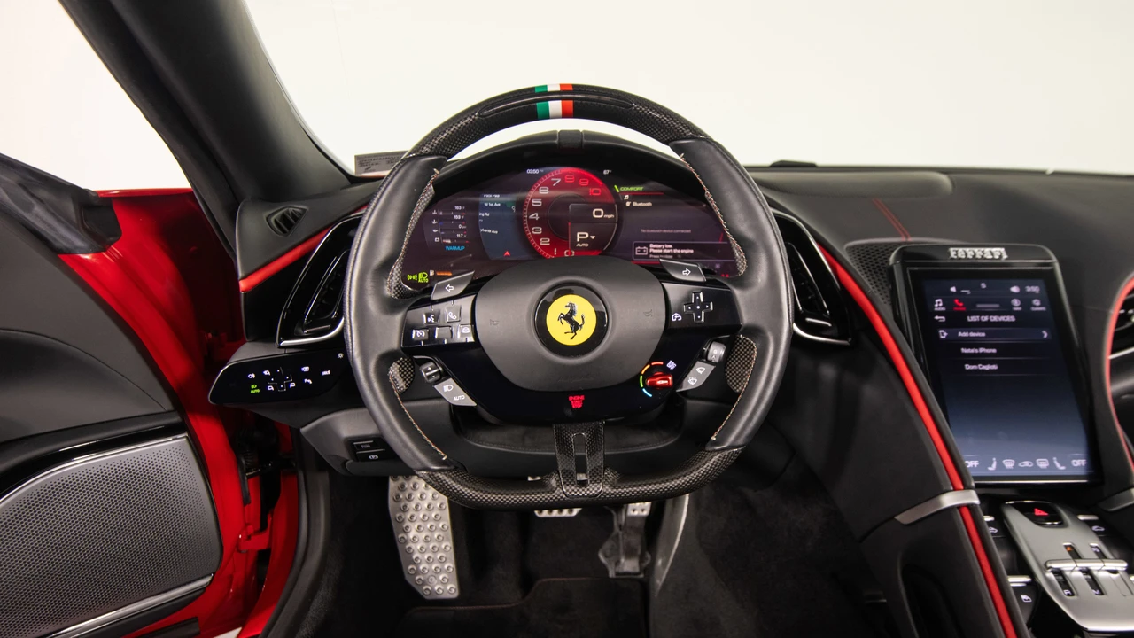 2025 Ferrari Roma Spider - Image 20 of 31