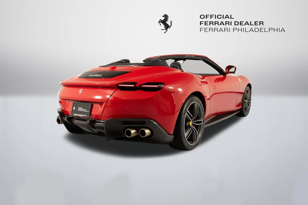 2025 Ferrari Roma Spider - Image 8 of 31