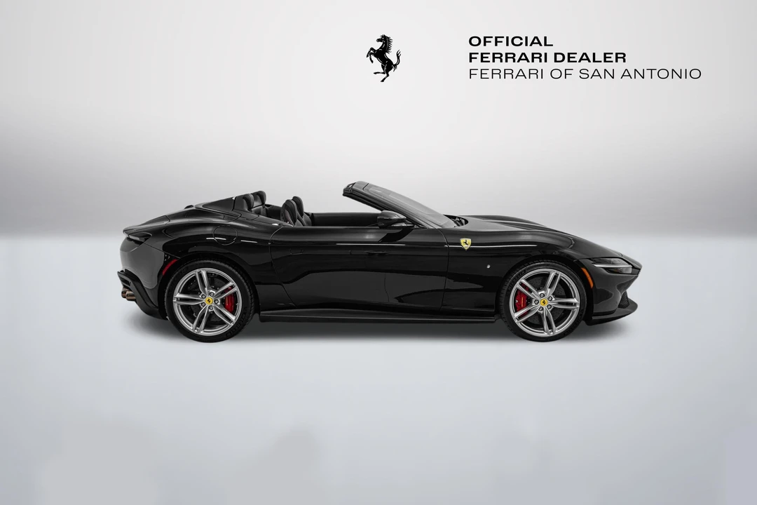 2025 Ferrari Roma Spider - Image 12 of 31