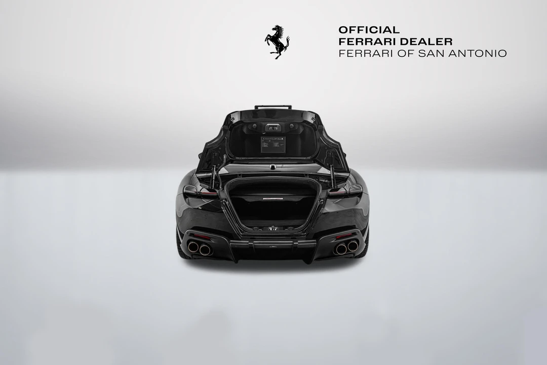 2025 Ferrari Roma Spider - Image 26 of 31