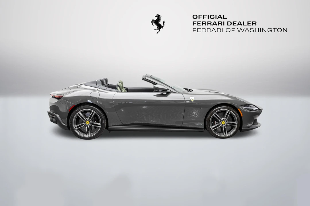2025 Ferrari Roma Spider - Image 9 of 31