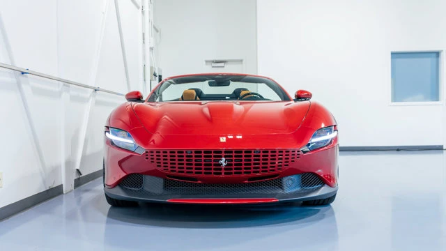 2025 Ferrari Roma Spider - Image 3 of 16