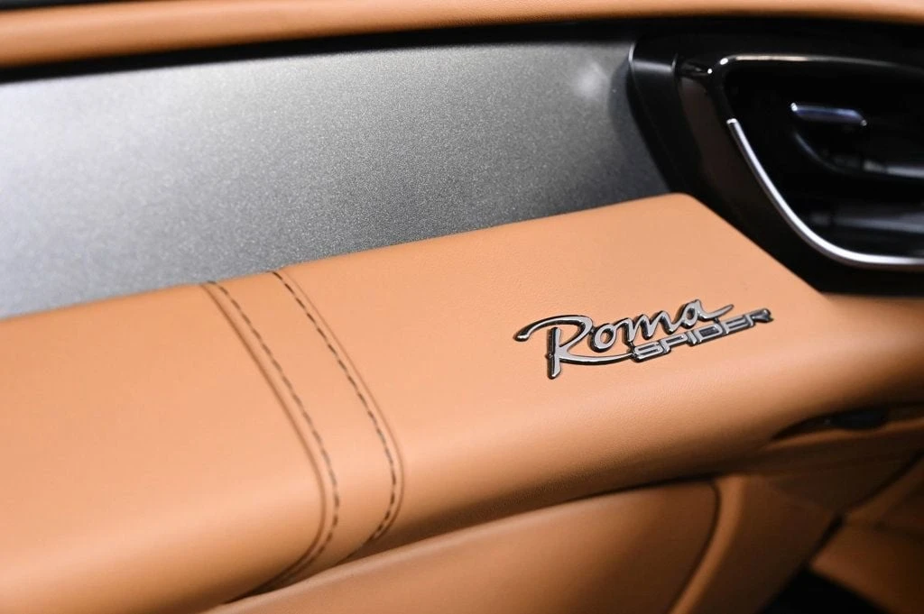 2025 Ferrari Roma Spider - Image 21 of 29