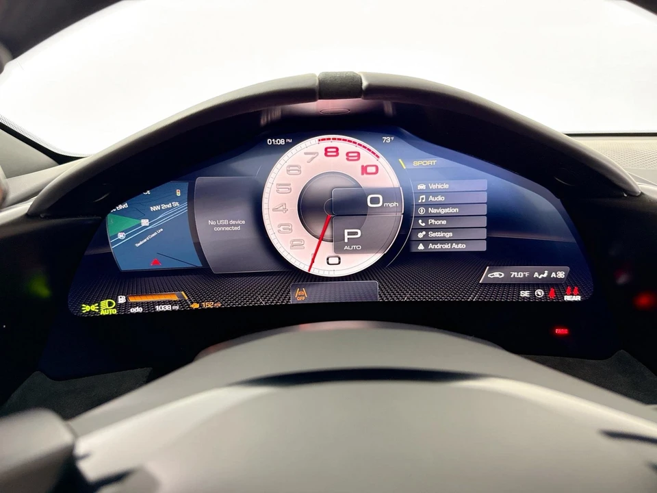 2025 Ferrari Roma Spider - Image 13 of 31