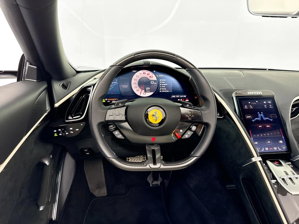 2025 Ferrari Roma Spider - Image 12 of 31