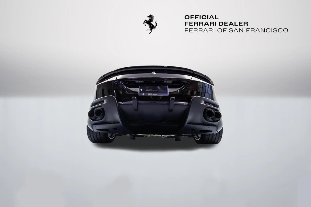2025 Ferrari Roma Spider - Image 23 of 31