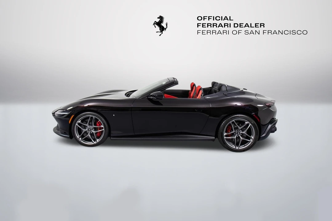 2025 Ferrari Roma Spider - Image 28 of 31