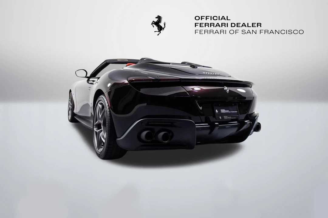 2025 Ferrari Roma Spider - Image 25 of 31