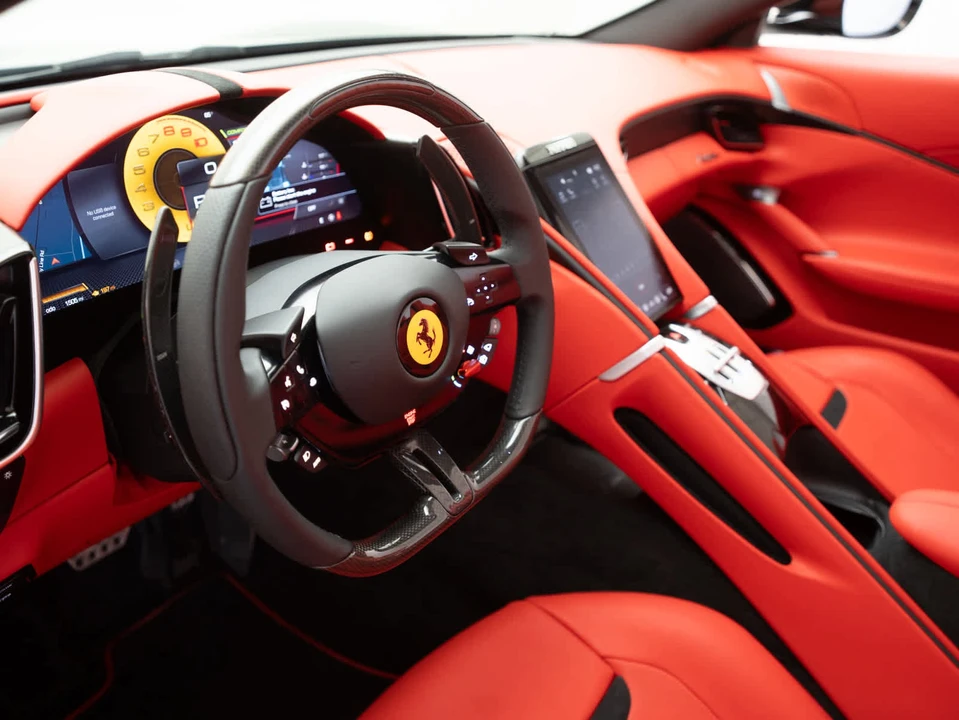 2025 Ferrari Roma Spider - Image 23 of 29