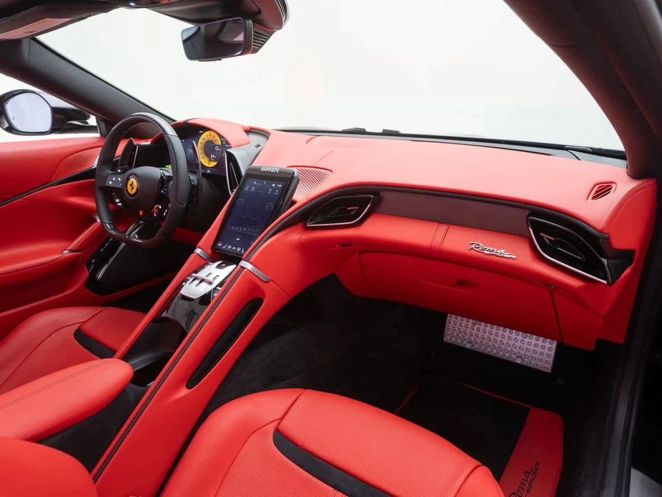 2025 Ferrari Roma Spider - Image 17 of 29
