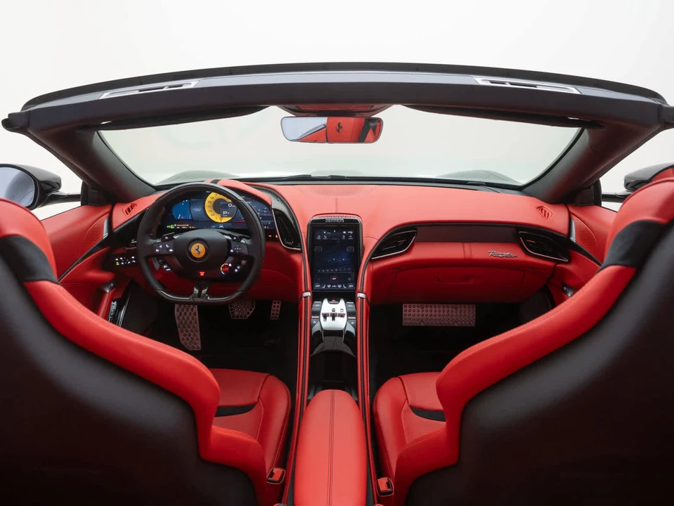 2025 Ferrari Roma Spider - Image 16 of 29