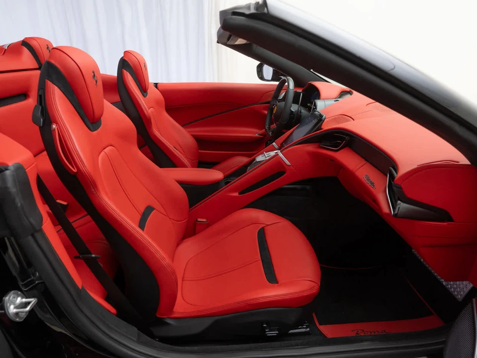 2025 Ferrari Roma Spider - Image 9 of 29