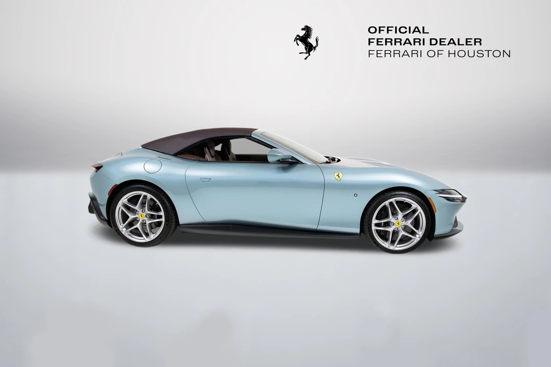 2025 Ferrari Roma Spider - Image 20 of 31