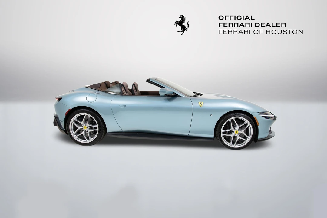 2025 Ferrari Roma Spider - Image 3 of 31